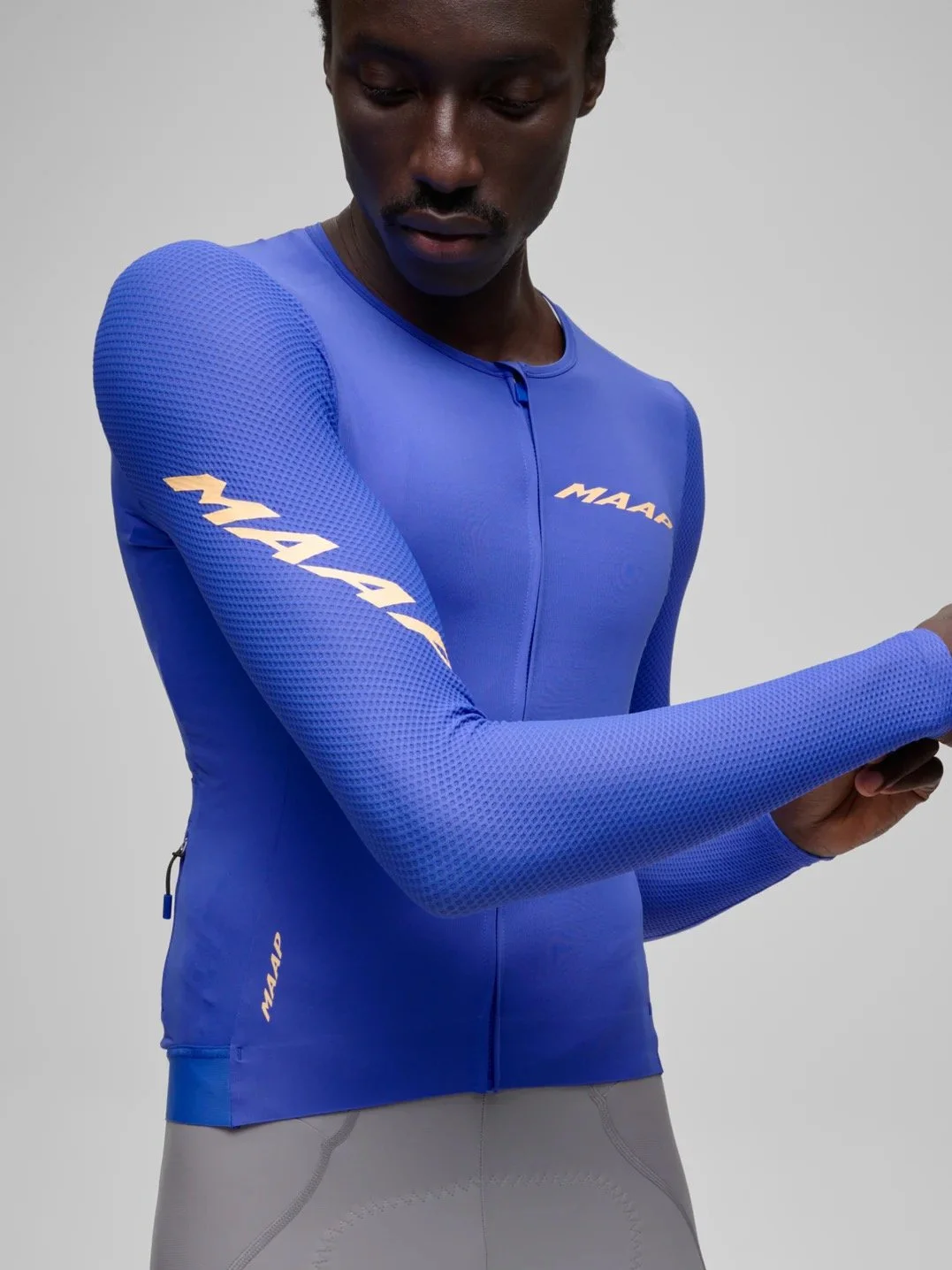 MAAP Evade Pro Base LS Jersey 2.0 Black Men — Cycle Store Zurich